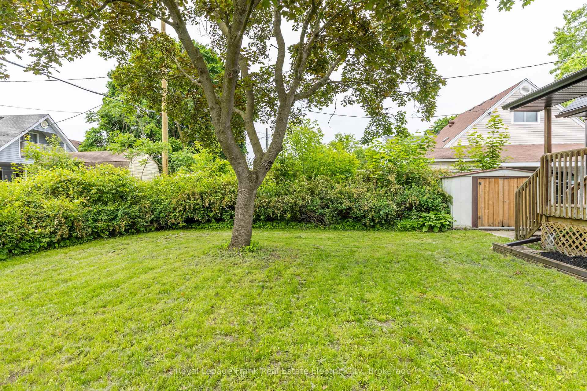 Photo 48 of 547 Rose Avenue, Peterborough, Otonabee Ward 1 — HOMEH