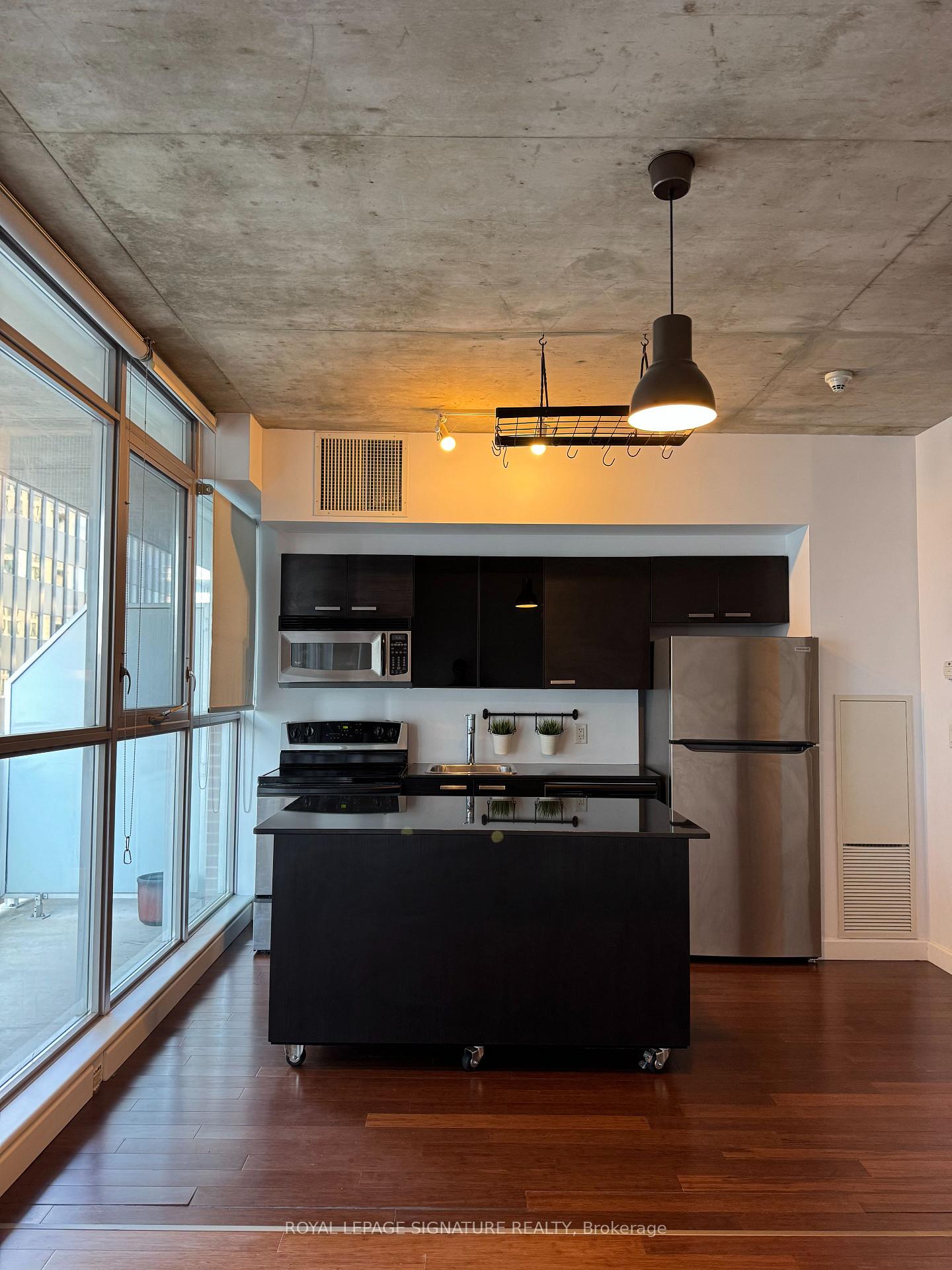 Photo 6 of Unit 1004, 179 George Street, Ottawa, Lower Town/Byward Market — HOMEH