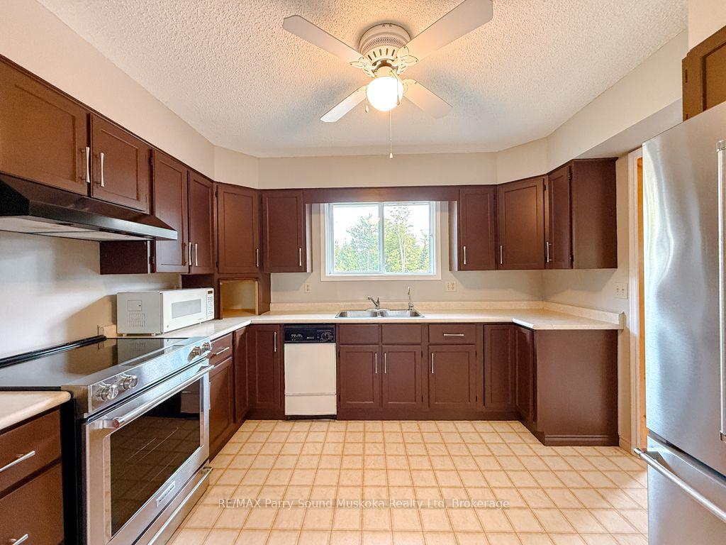 Photo 30 of 77 Quinn Road, Whitestone, Dunchurch — HOMEH