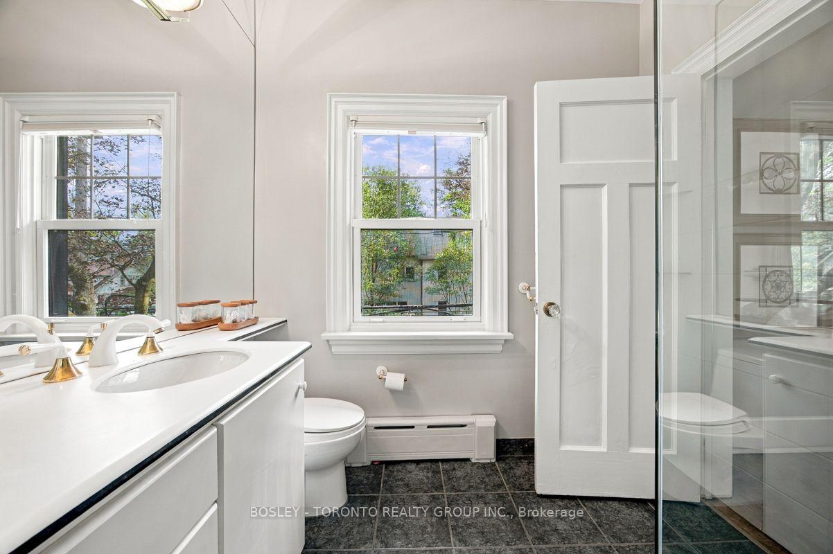 Photo 21 of 111 Welland Avenue, Toronto, Rosedale-Moore Park — HOMEH