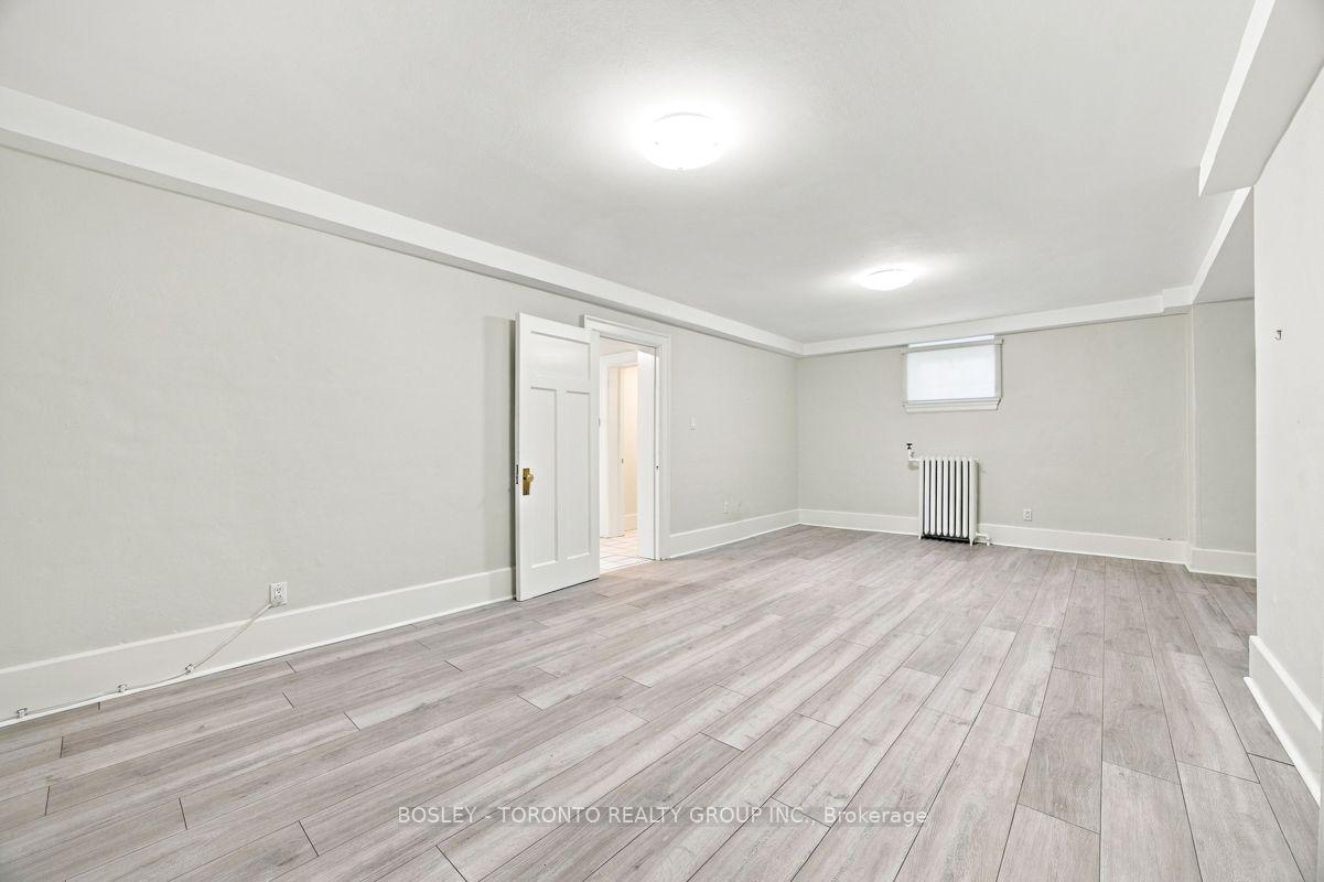 Photo 34 of 111 Welland Avenue, Toronto, Rosedale-Moore Park — HOMEH