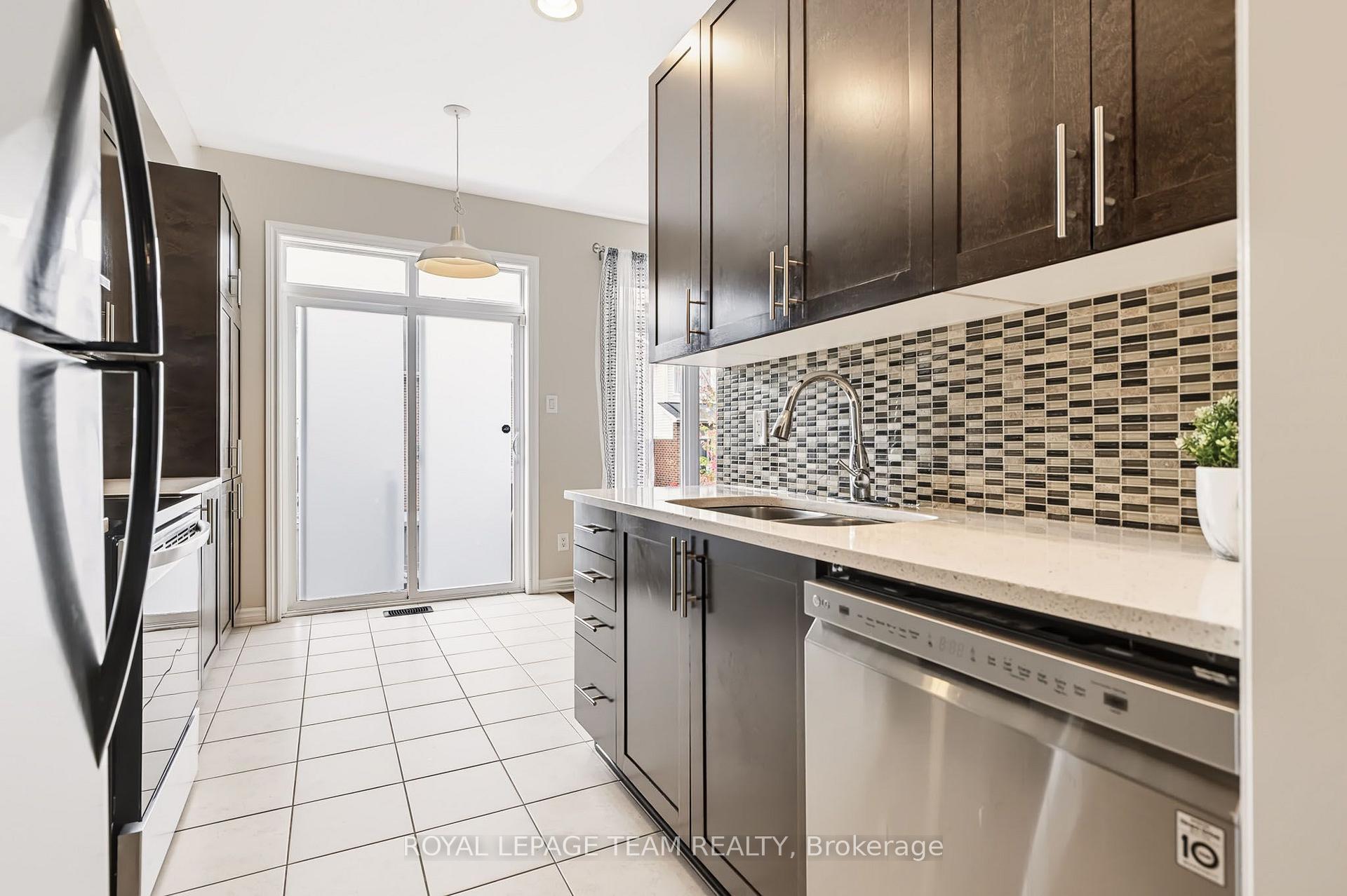 Photo 15 of 578 Remnor Avenue, Ottawa, Kanata - Kanata Lakes/Heritage Hills — HOMEH