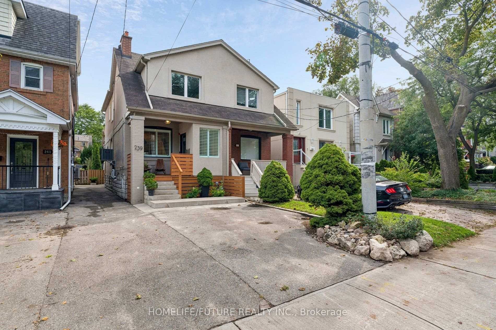 Photo 1 of 239 Broadway Avenue, Toronto, Mount Pleasant East — HOMEH