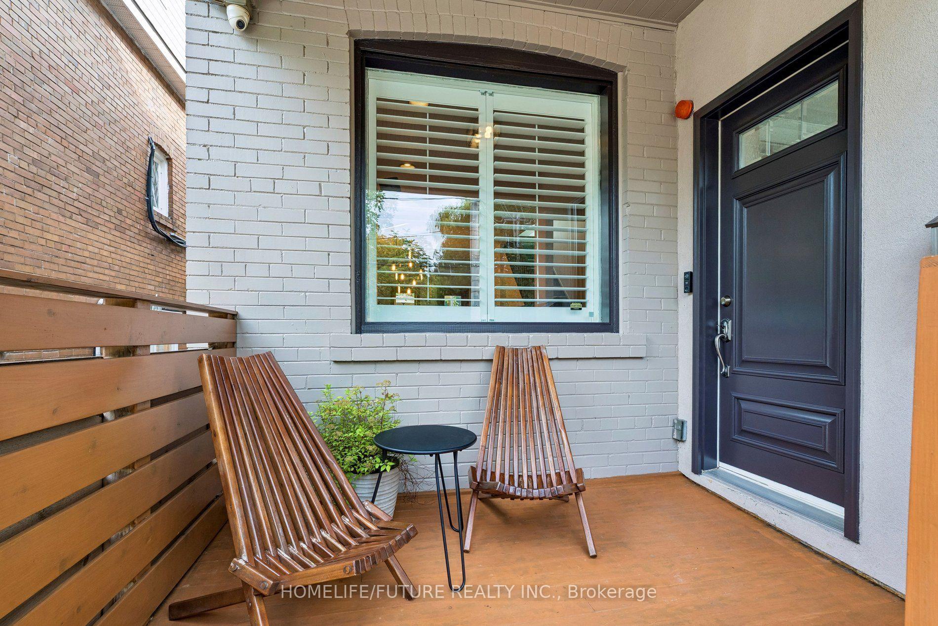 Photo 3 of 239 Broadway Avenue, Toronto, Mount Pleasant East — HOMEH