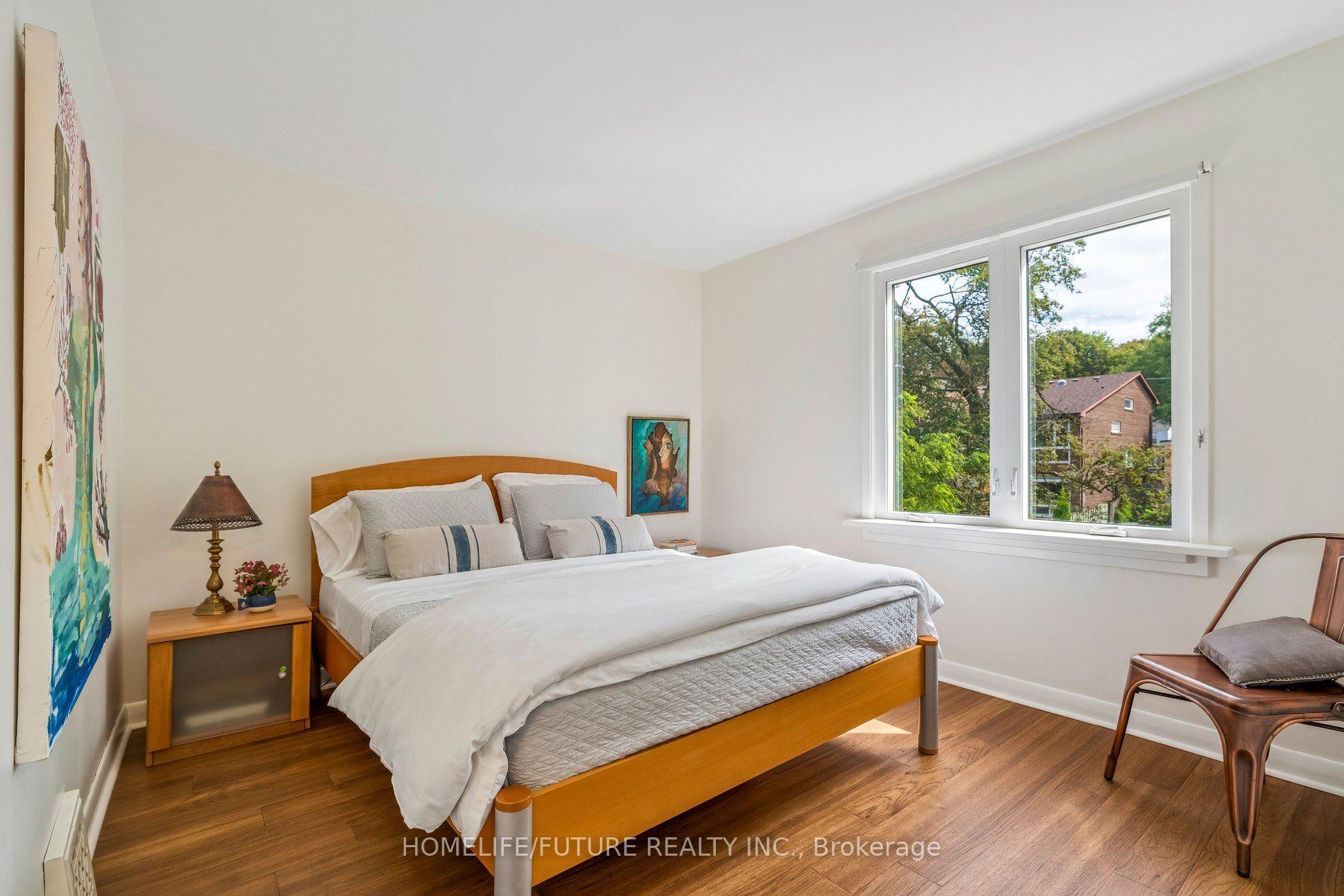 Photo 20 of 239 Broadway Avenue, Toronto, Mount Pleasant East — HOMEH