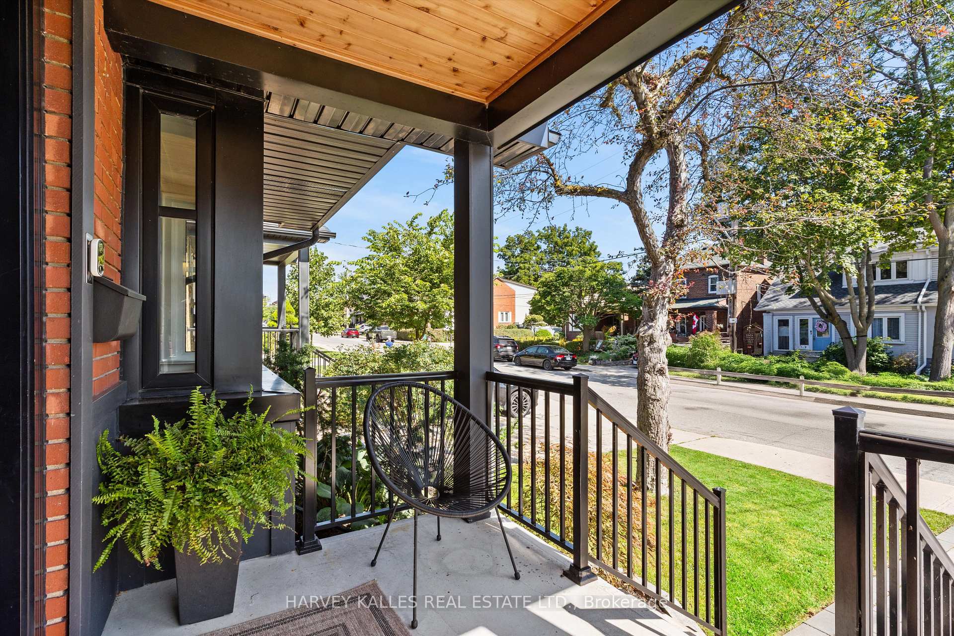Photo 4 of 80 Fifth Street, Etobicoke, New Toronto — HOMEH