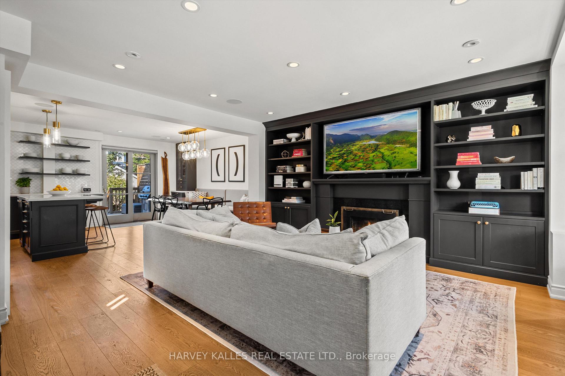 Photo 6 of 80 Fifth Street, Etobicoke, New Toronto — HOMEH