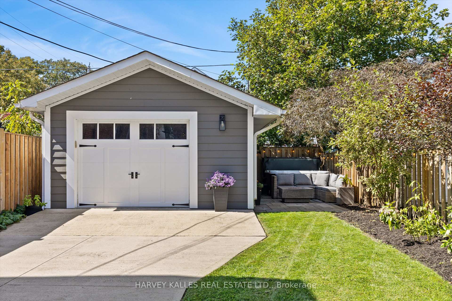Photo 45 of 80 Fifth Street, Etobicoke, New Toronto — HOMEH