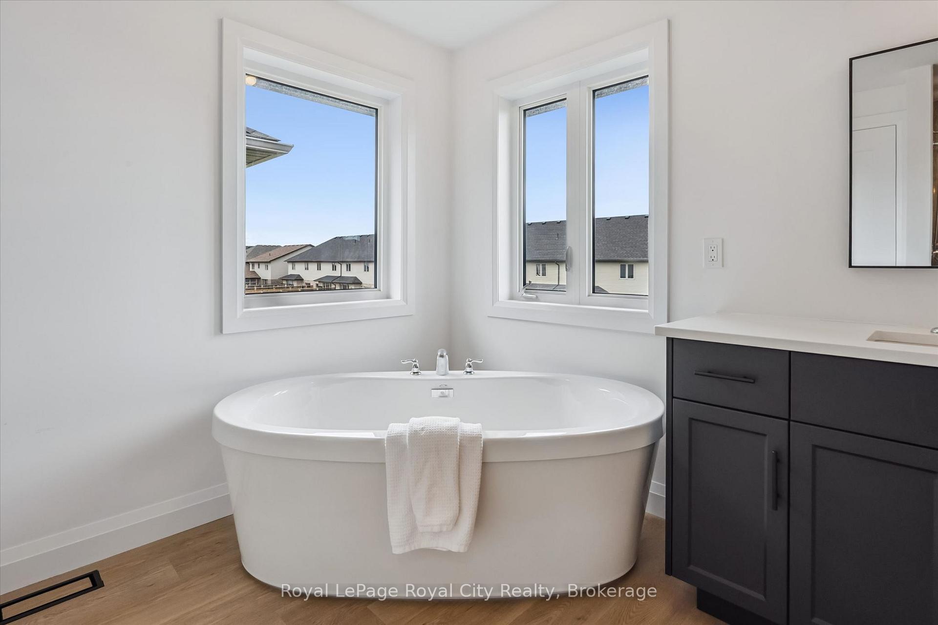 Photo 35 of 203 Schmidt Drive, Wellington North, Arthur — HOMEH