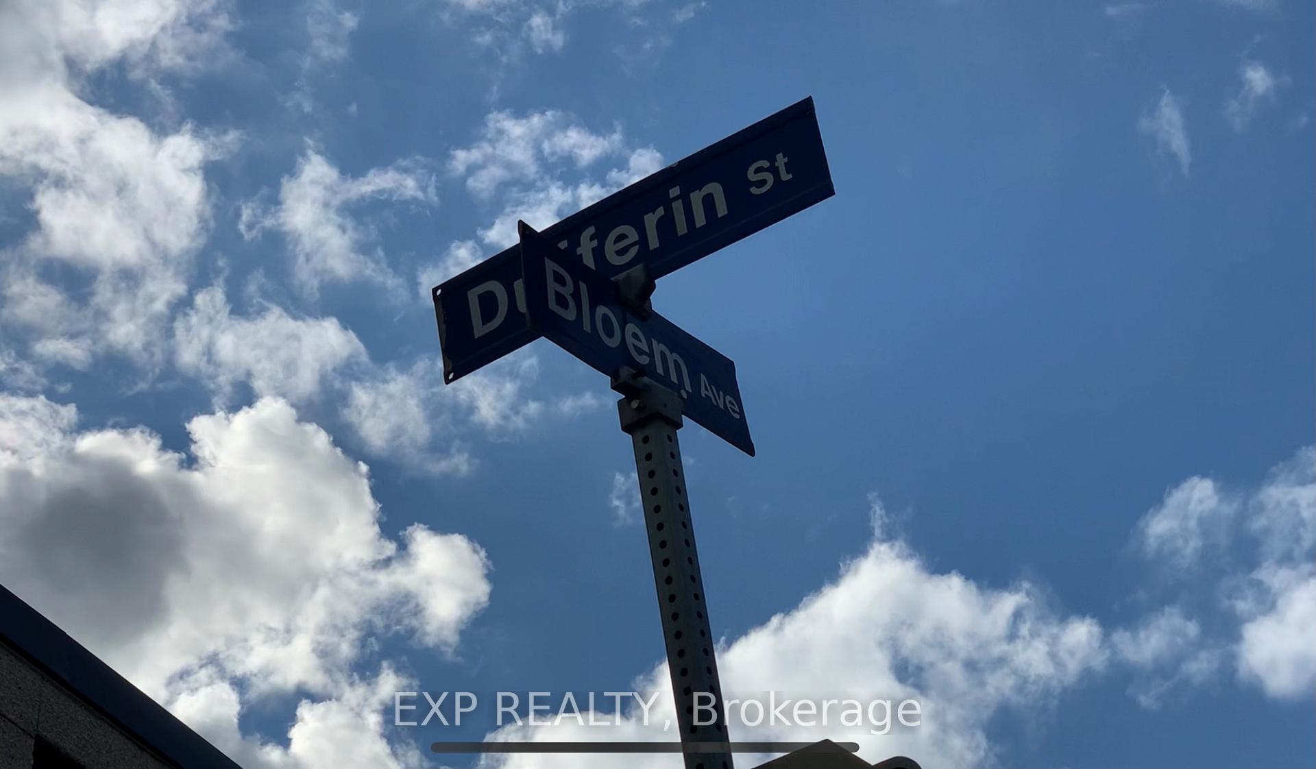 Photo 4 of 41 Bloem Avenue, Toronto, Caledonia-Fairbank — HOMEH