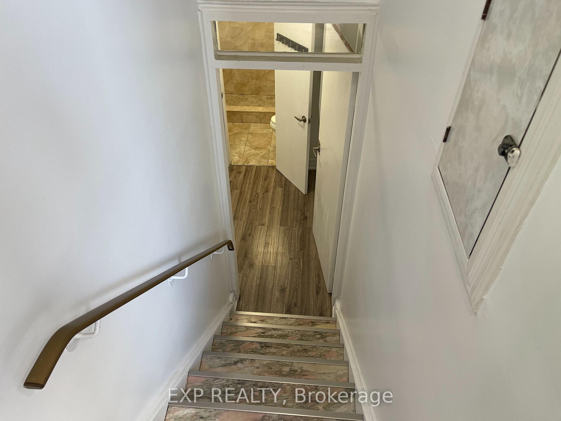 Photo 9 of 41 Bloem Avenue, Toronto, Caledonia-Fairbank — HOMEH