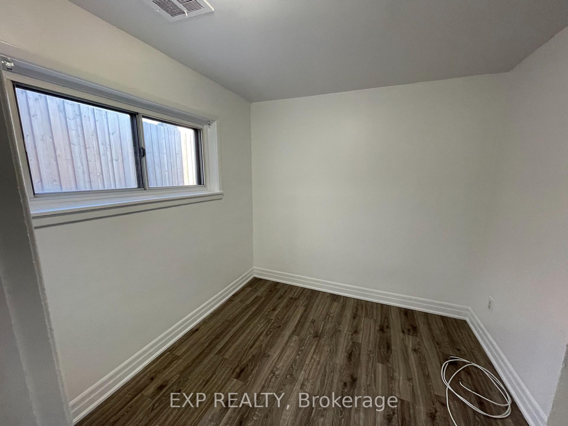 Photo 22 of 41 Bloem Avenue, Toronto, Caledonia-Fairbank — HOMEH