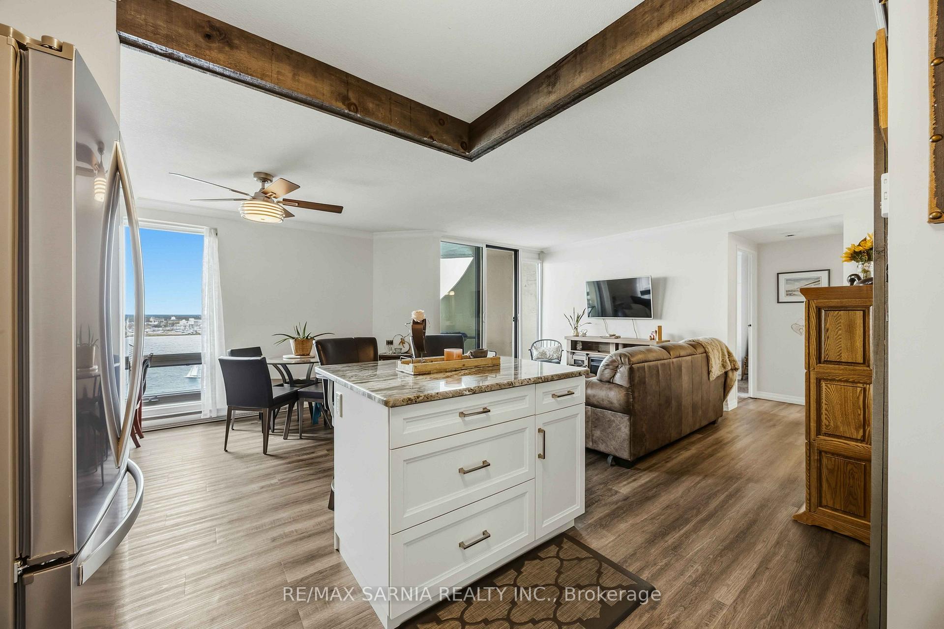 Photo 16 of Unit 1204, 155 Front Street N, Sarnia — HOMEH