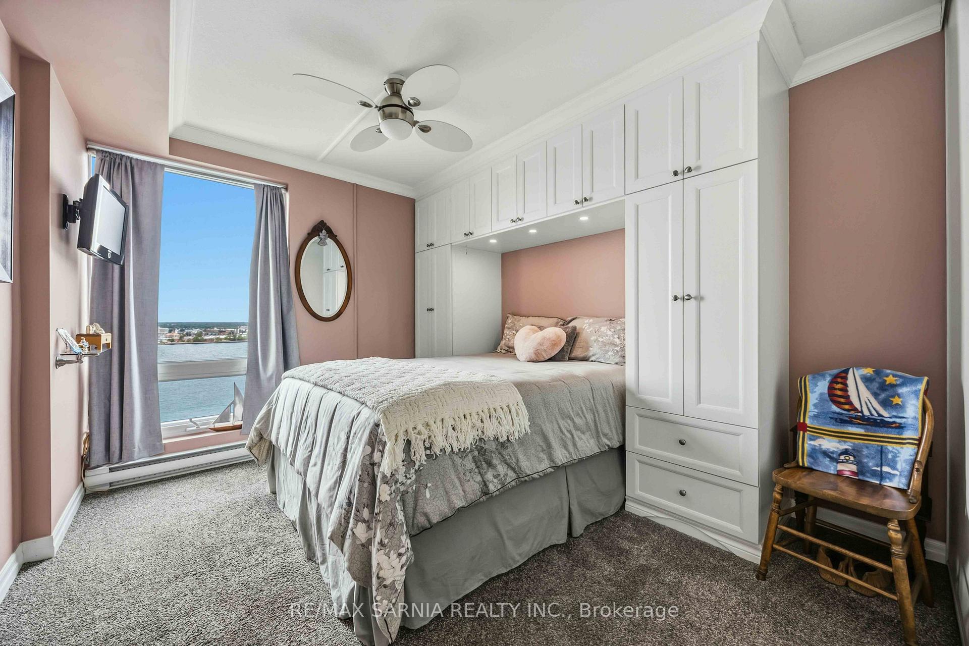 Photo 19 of Unit 1204, 155 Front Street N, Sarnia — HOMEH
