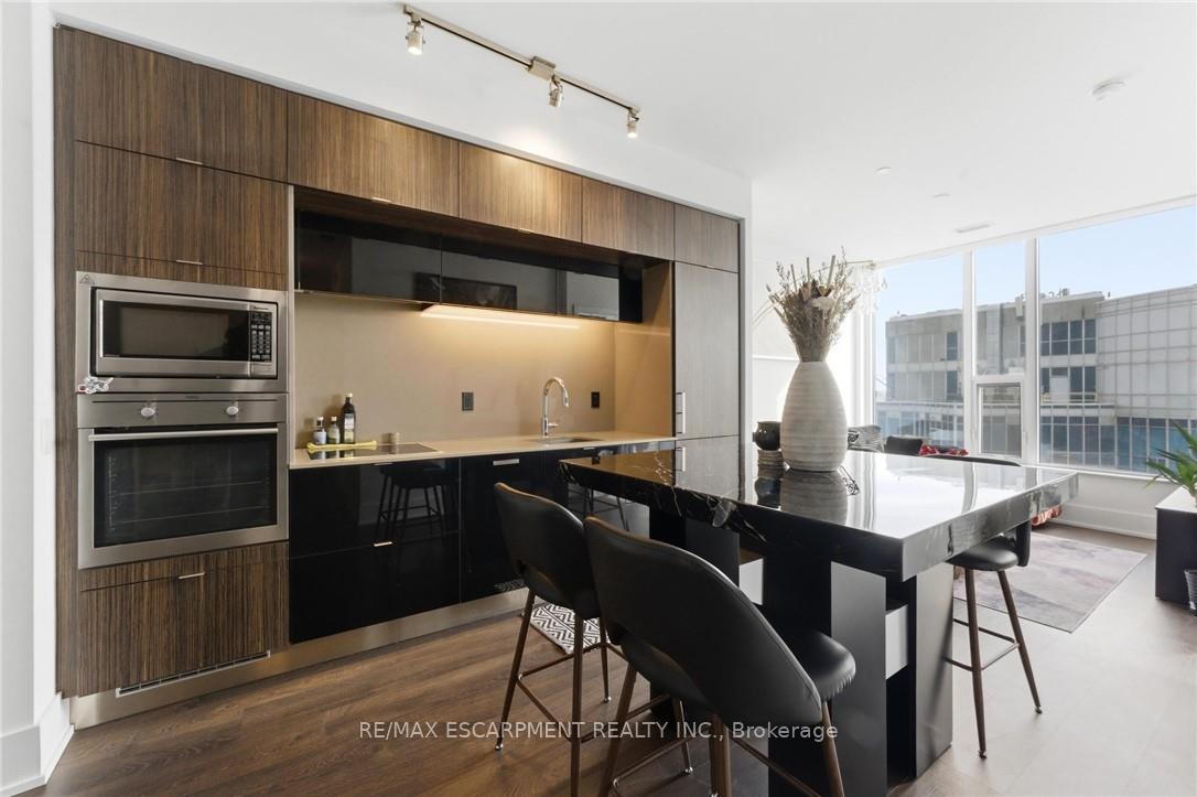 Photo 11 of Unit 3807, 10 York Street, Toronto, Waterfront Communities — HOMEH