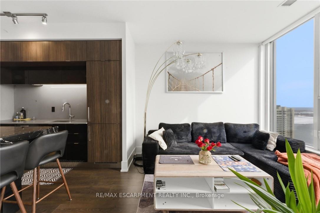 Photo 15 of Unit 3807, 10 York Street, Toronto, Waterfront Communities — HOMEH