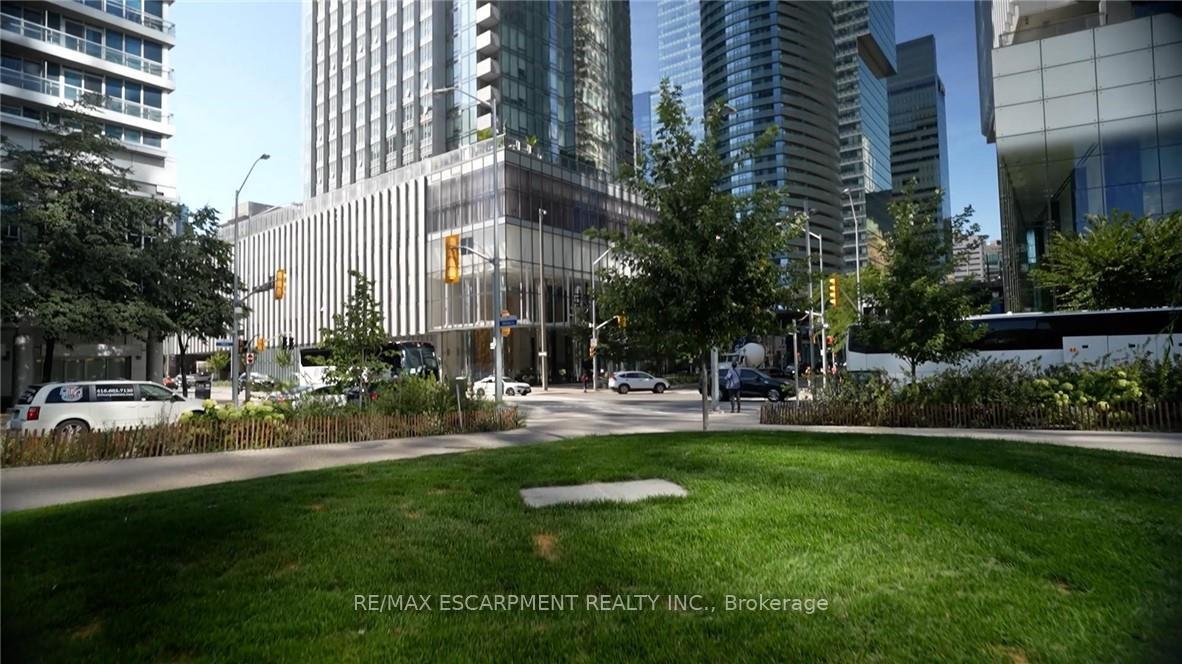 Photo 44 of Unit 3807, 10 York Street, Toronto, Waterfront Communities — HOMEH