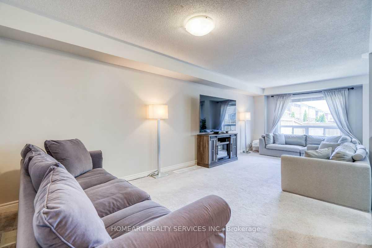 Photo 5 of 2337 Steeplechase Street, Oshawa, Windfields — HOMEH