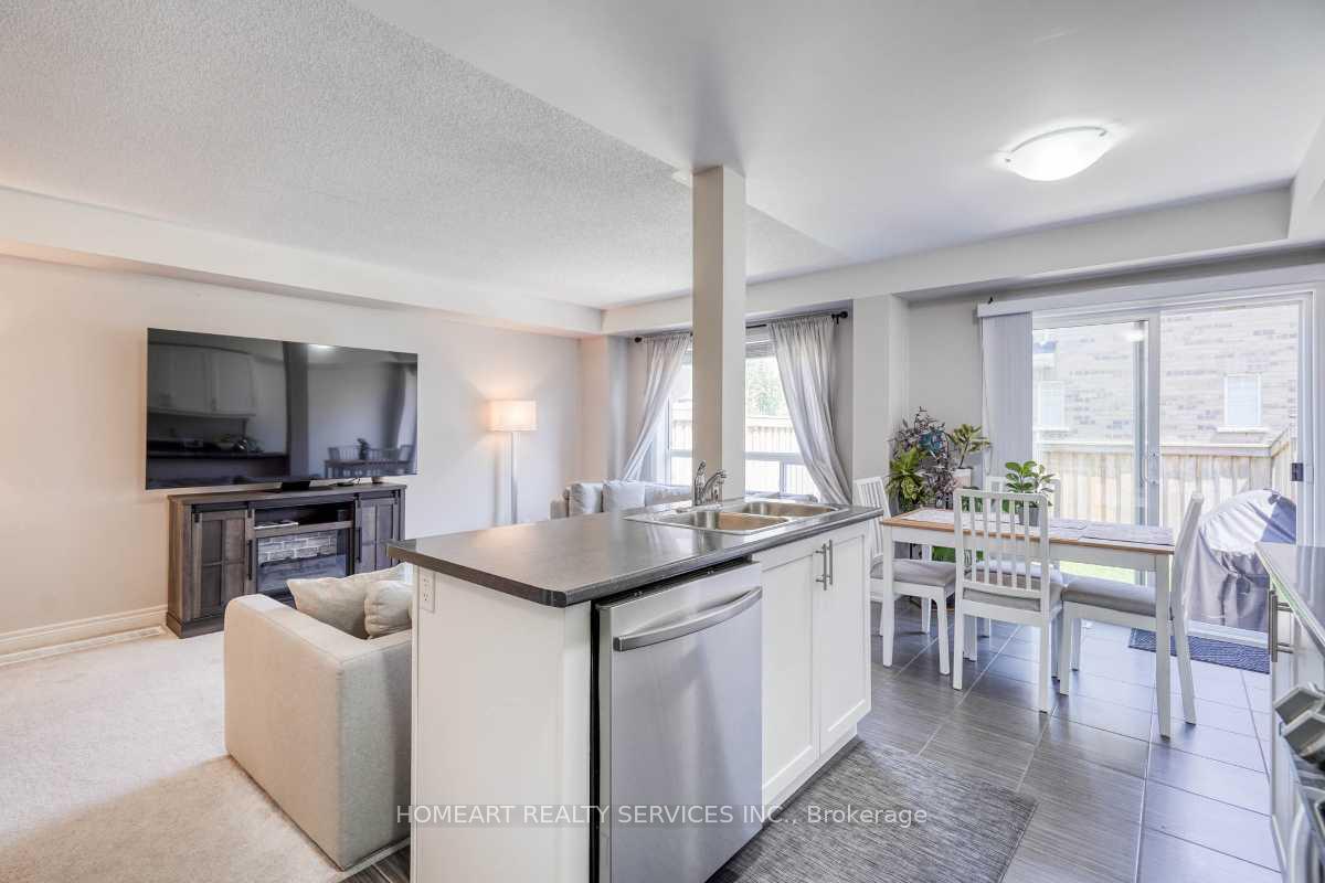 Photo 11 of 2337 Steeplechase Street, Oshawa, Windfields — HOMEH