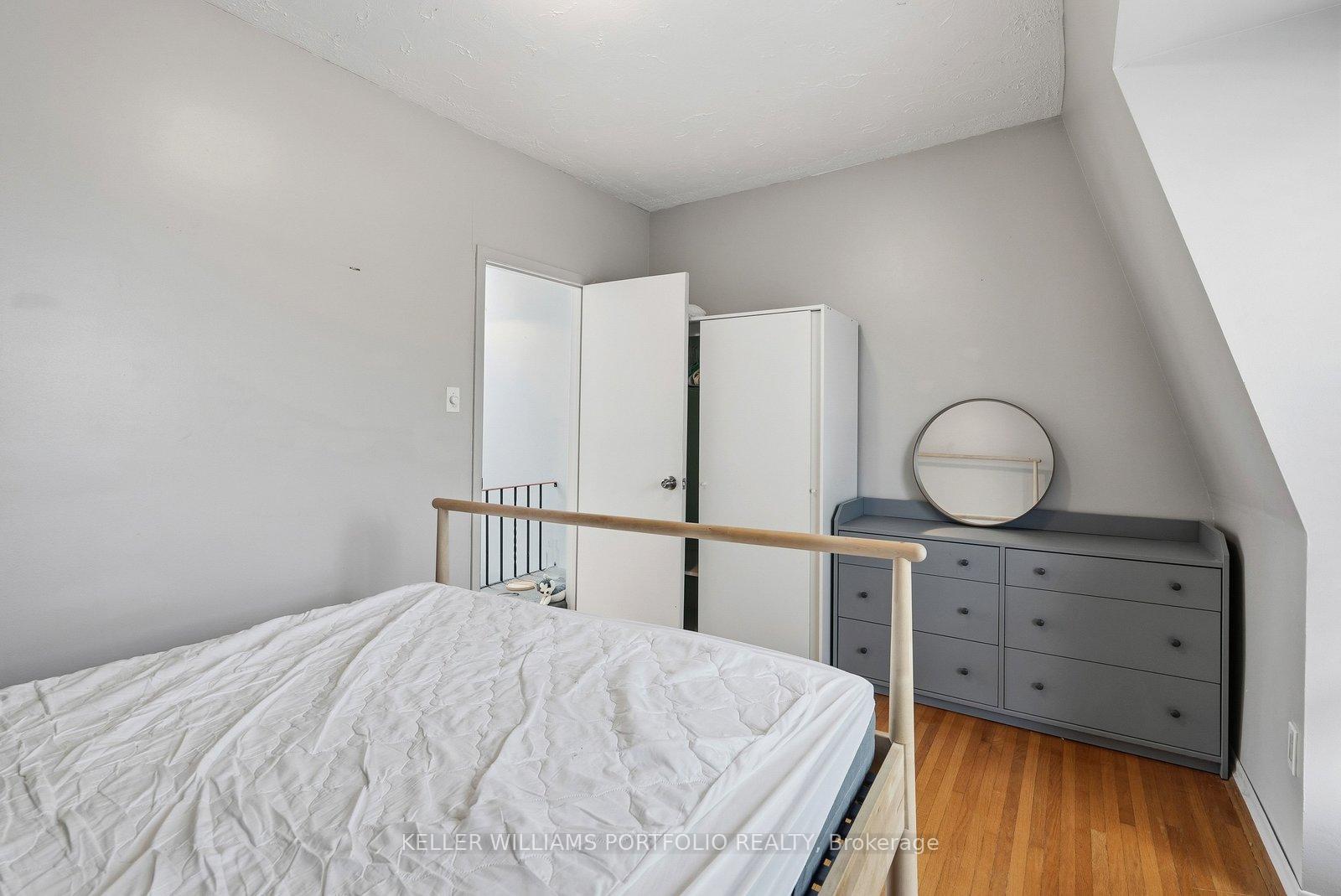 Photo 21 of 15 Myrtle Avenue, Toronto, South Riverdale — HOMEH