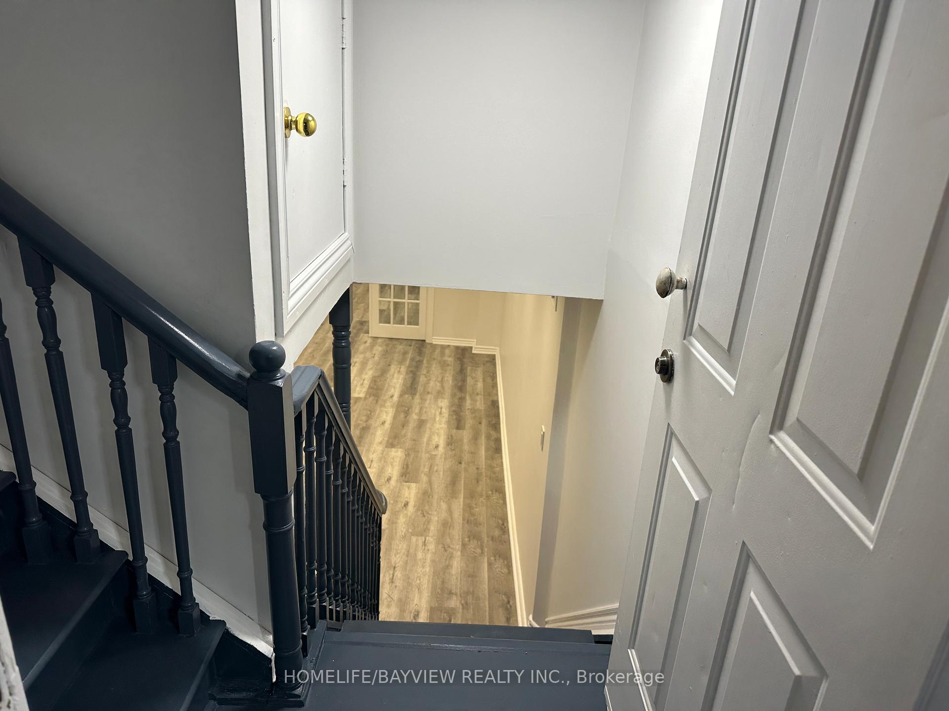 Photo 3 of 36 Rosanna(Lower Level) Crescent, Vaughan, Maple — HOMEH