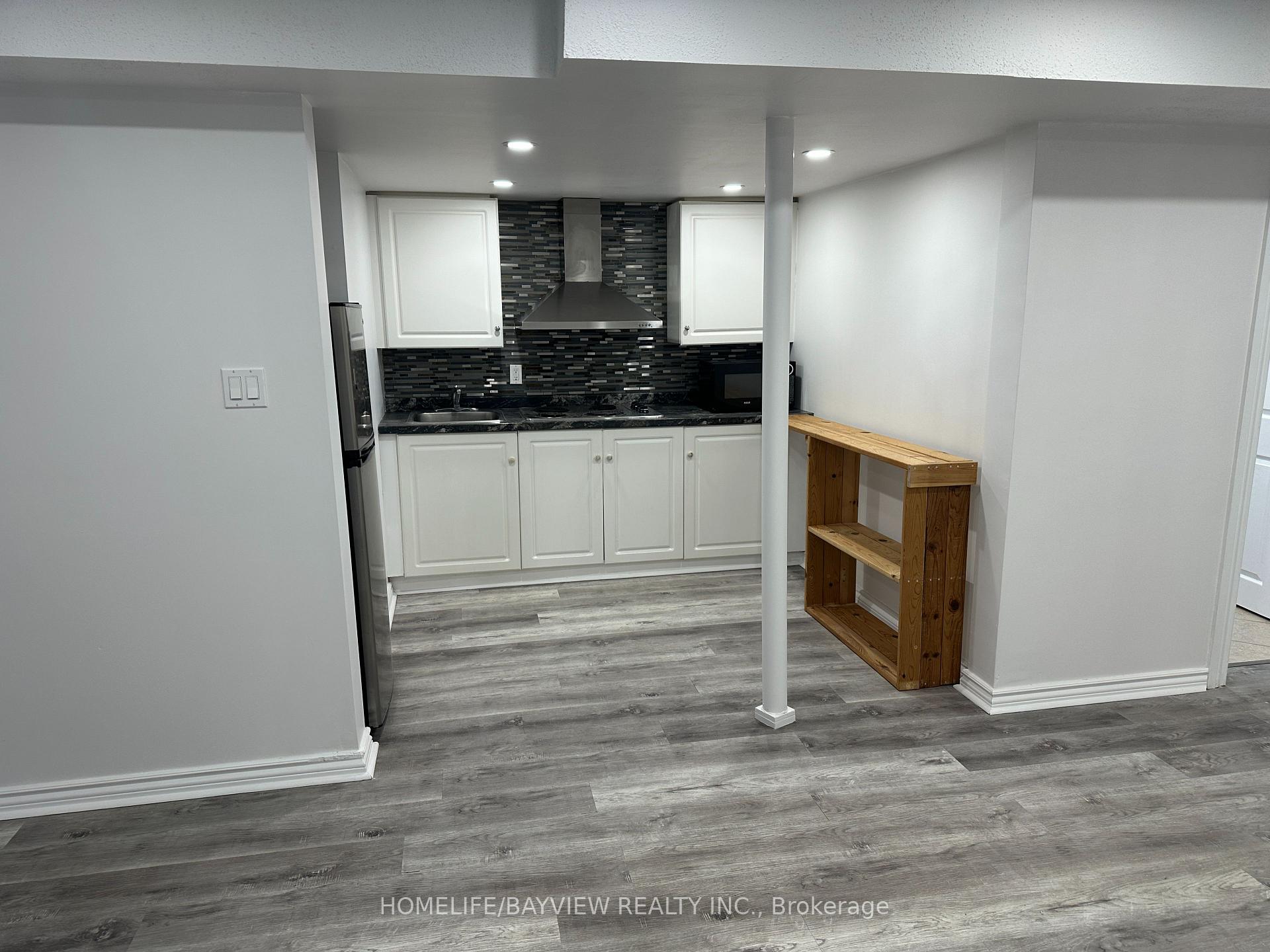 Photo 5 of 36 Rosanna(Lower Level) Crescent, Vaughan, Maple — HOMEH