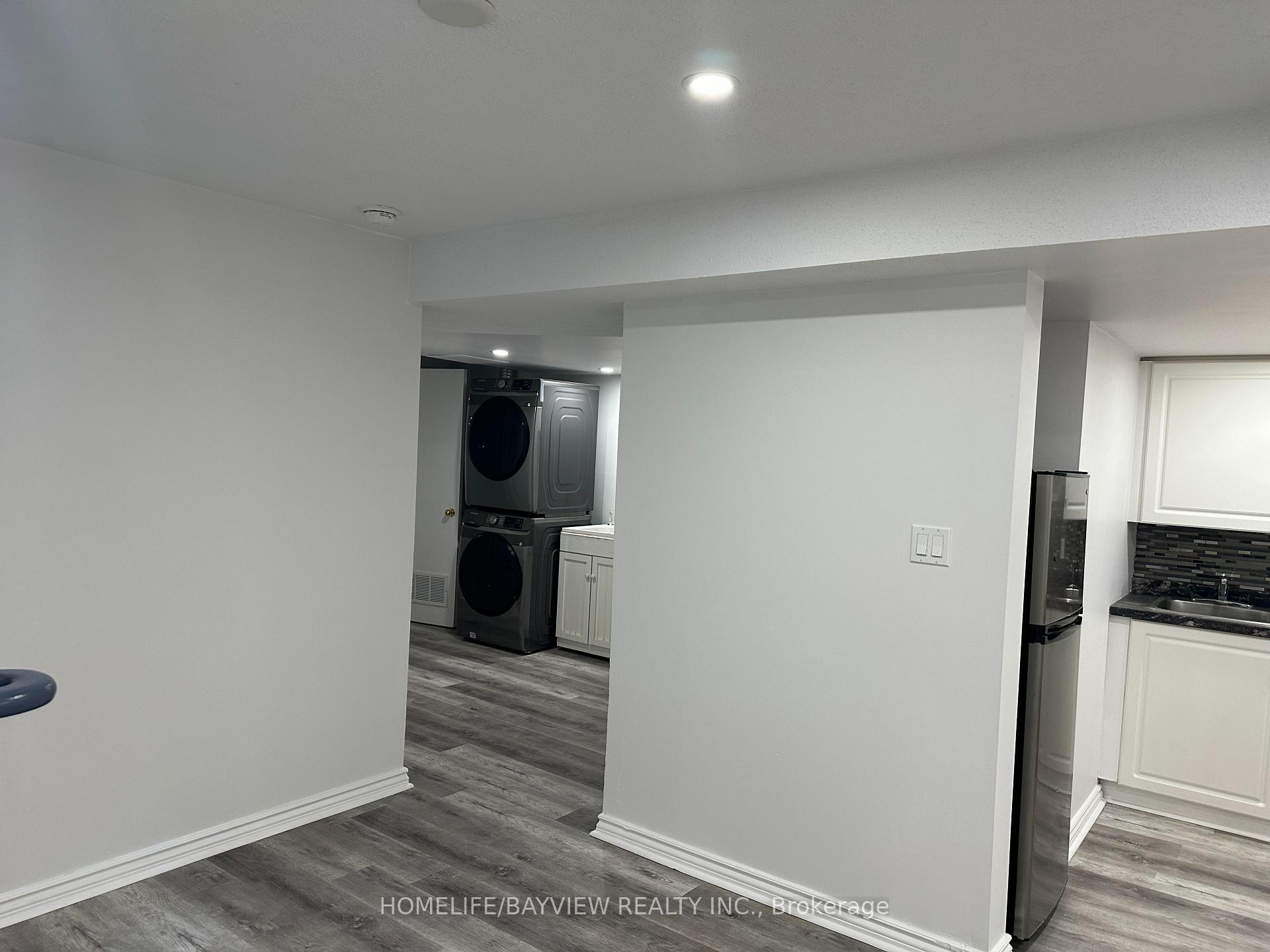Photo 6 of 36 Rosanna(Lower Level) Crescent, Vaughan, Maple — HOMEH