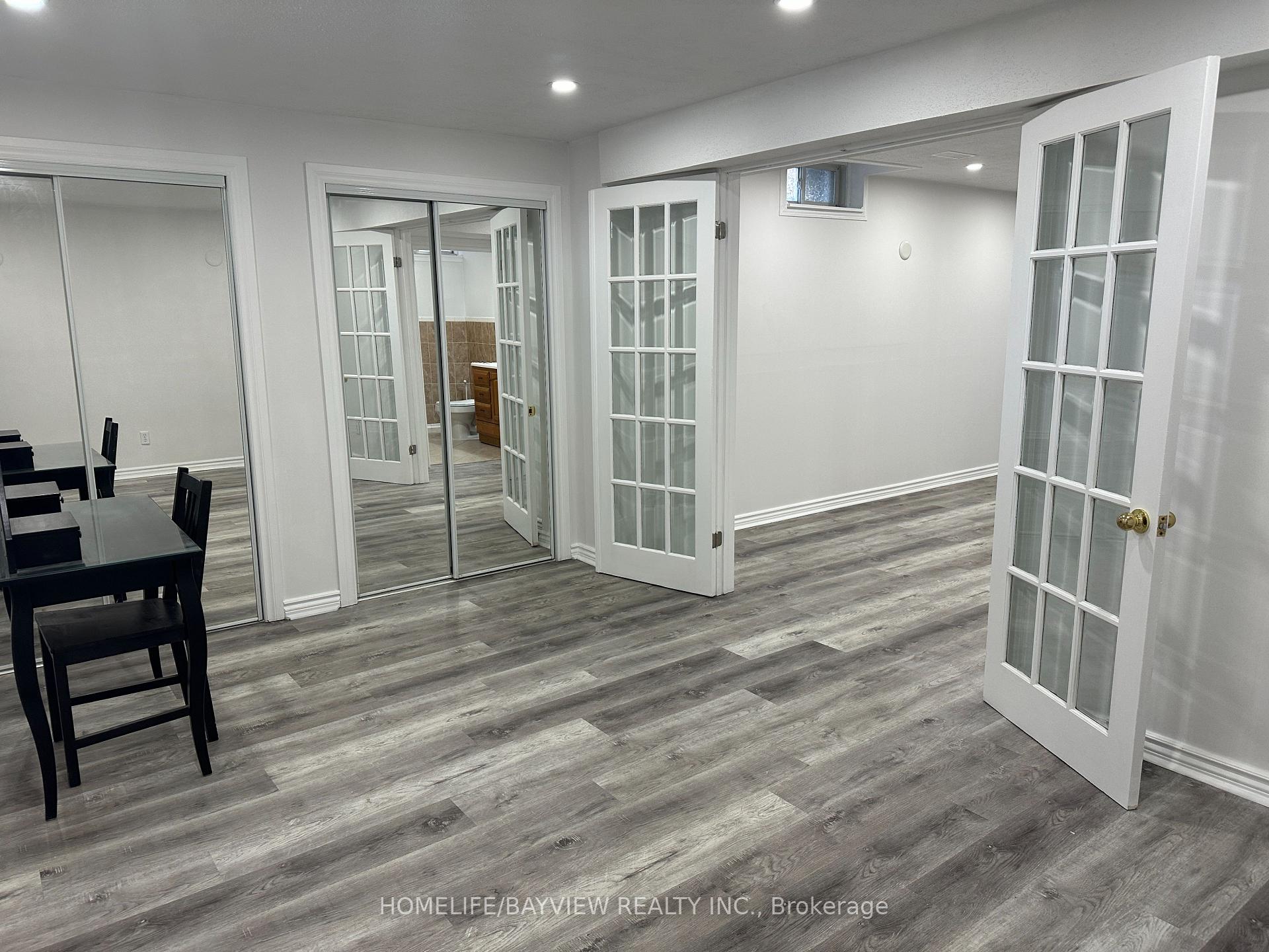 Photo 15 of 36 Rosanna(Lower Level) Crescent, Vaughan, Maple — HOMEH