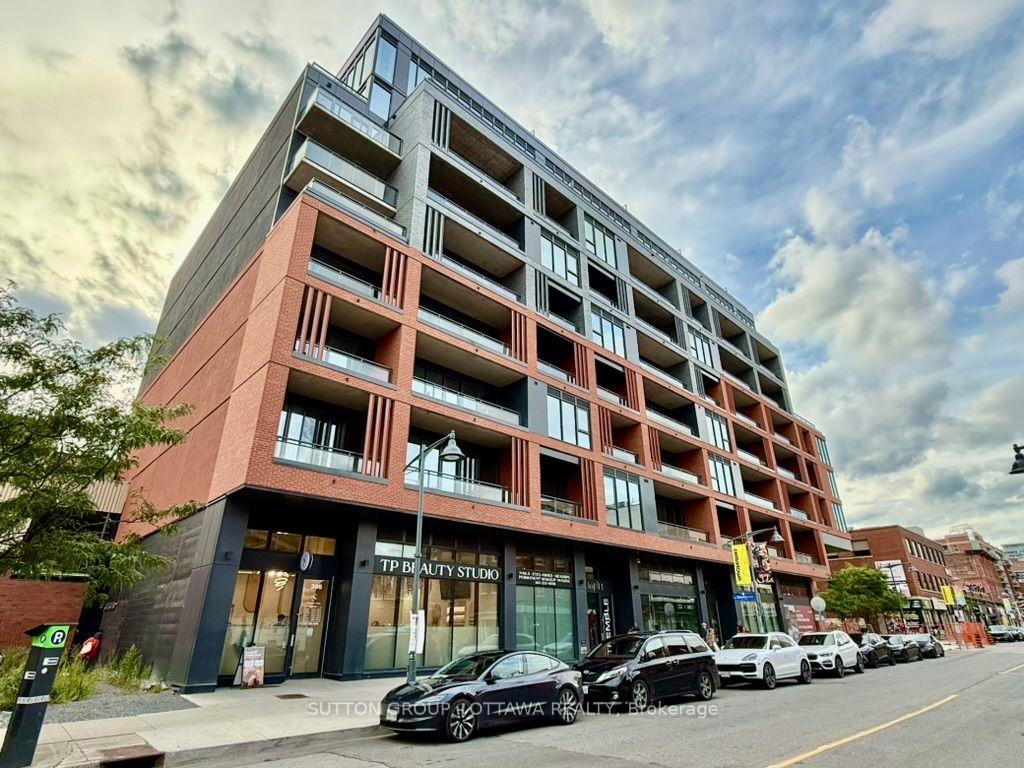 Photo of Unit 617, 10 James Street