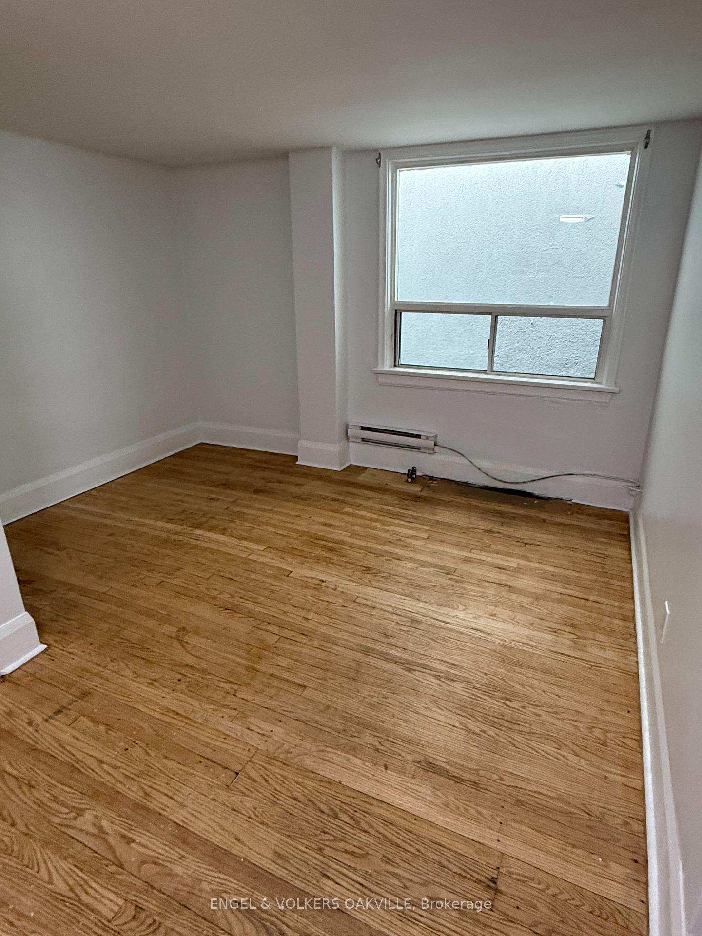 Photo 9 of Unit 2, 155 Lakeshore Road E, Oakville, Old Oakville — HOMEH