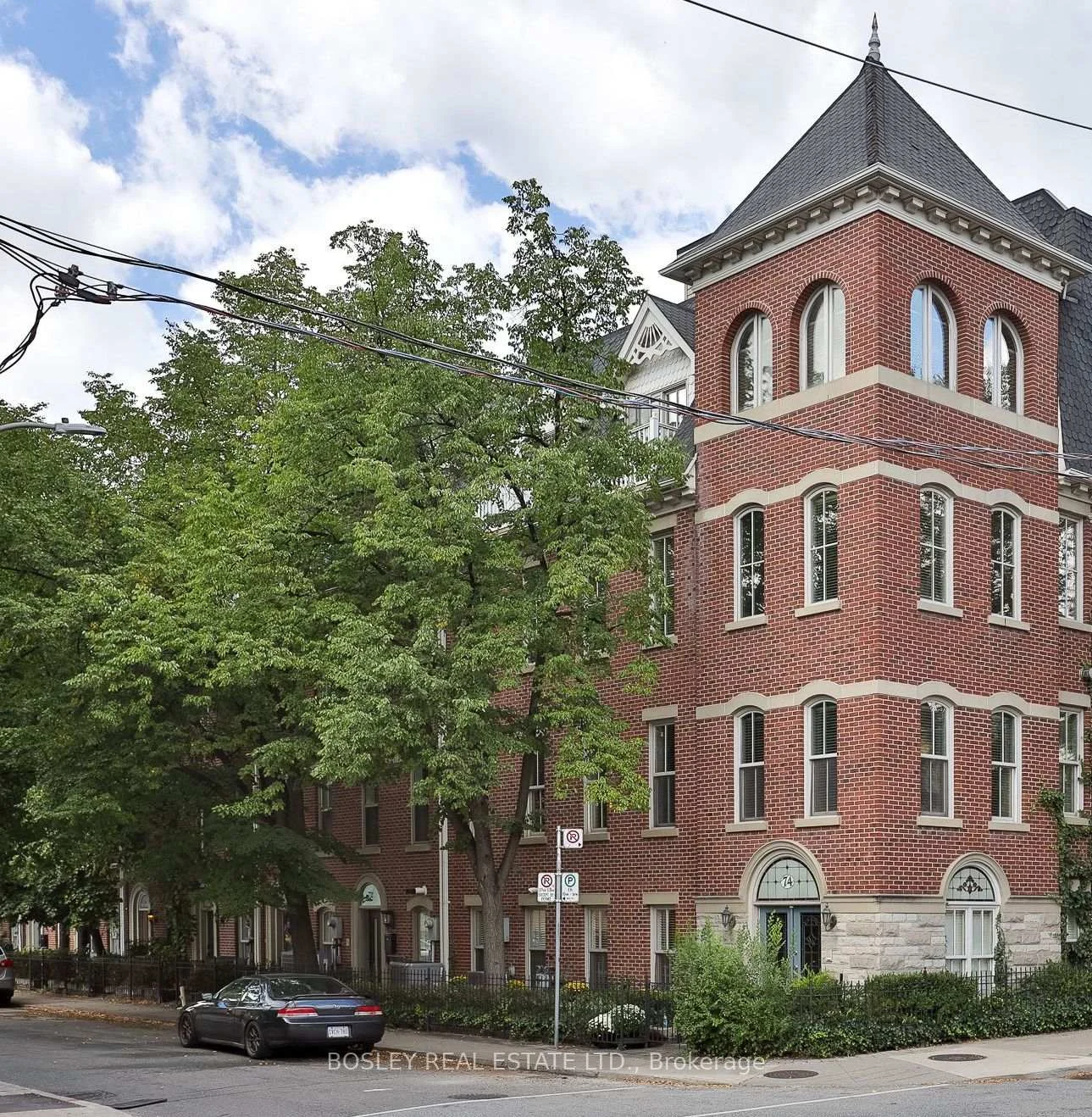 Photo 4 of 74 Aberdeen Avenue, Toronto, Cabbagetown-South St. James Town — HOMEH