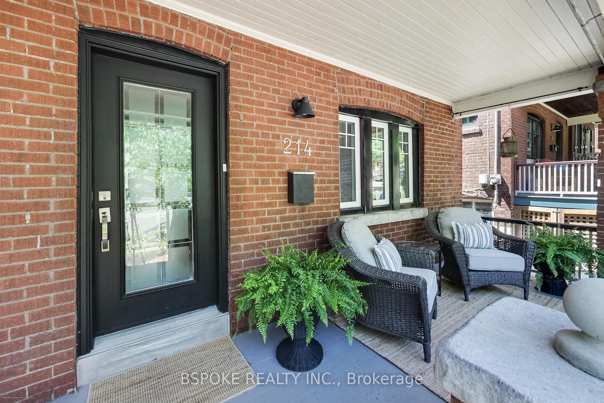 Photo 3 of 214 Gainsborough Road, Toronto, Woodbine Corridor — HOMEH