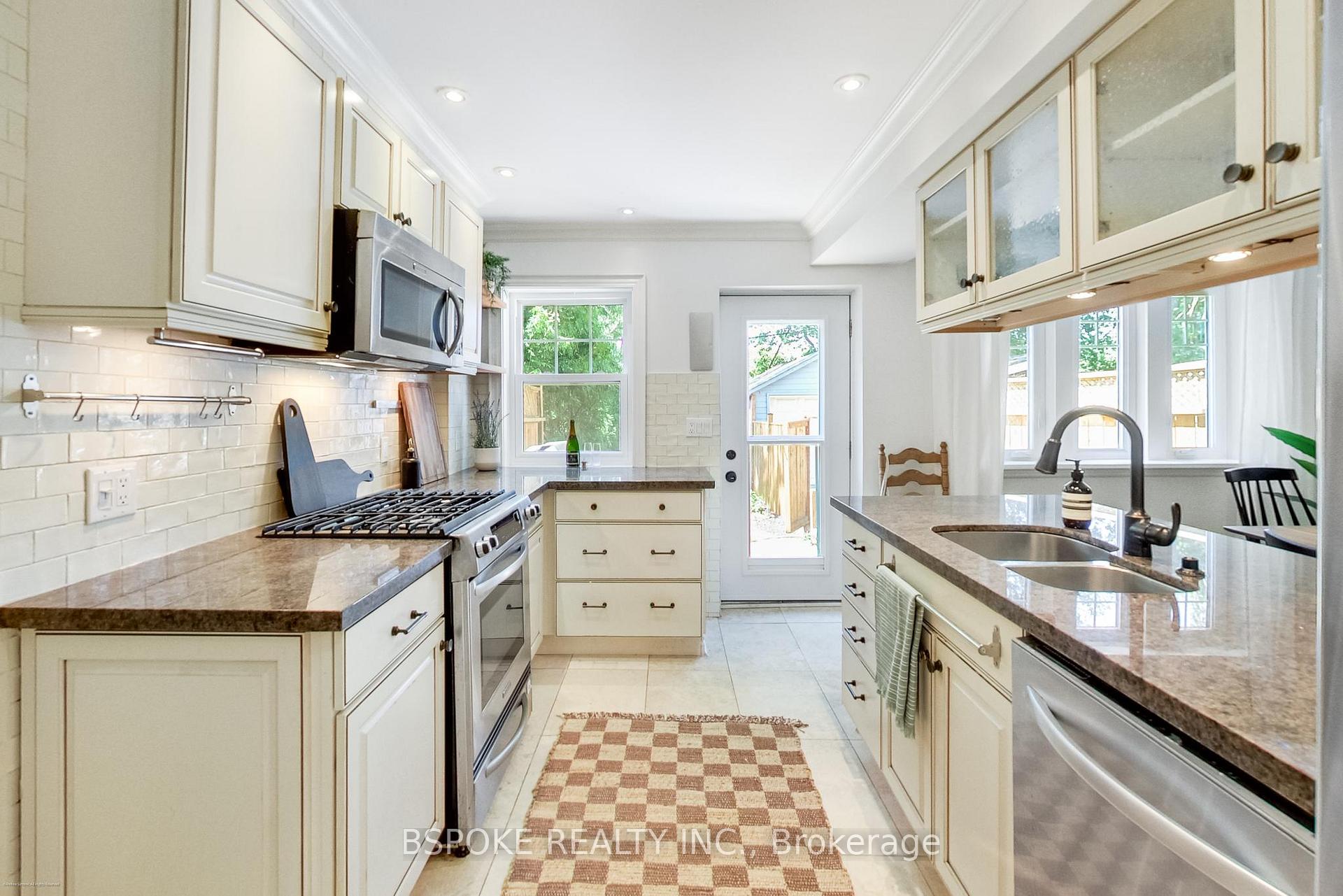 Photo 14 of 214 Gainsborough Road, Toronto, Woodbine Corridor — HOMEH