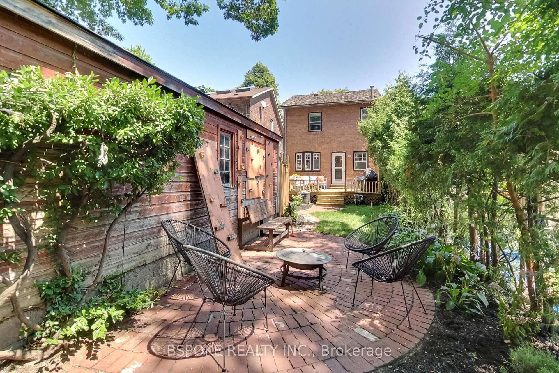 Photo 35 of 214 Gainsborough Road, Toronto, Woodbine Corridor — HOMEH