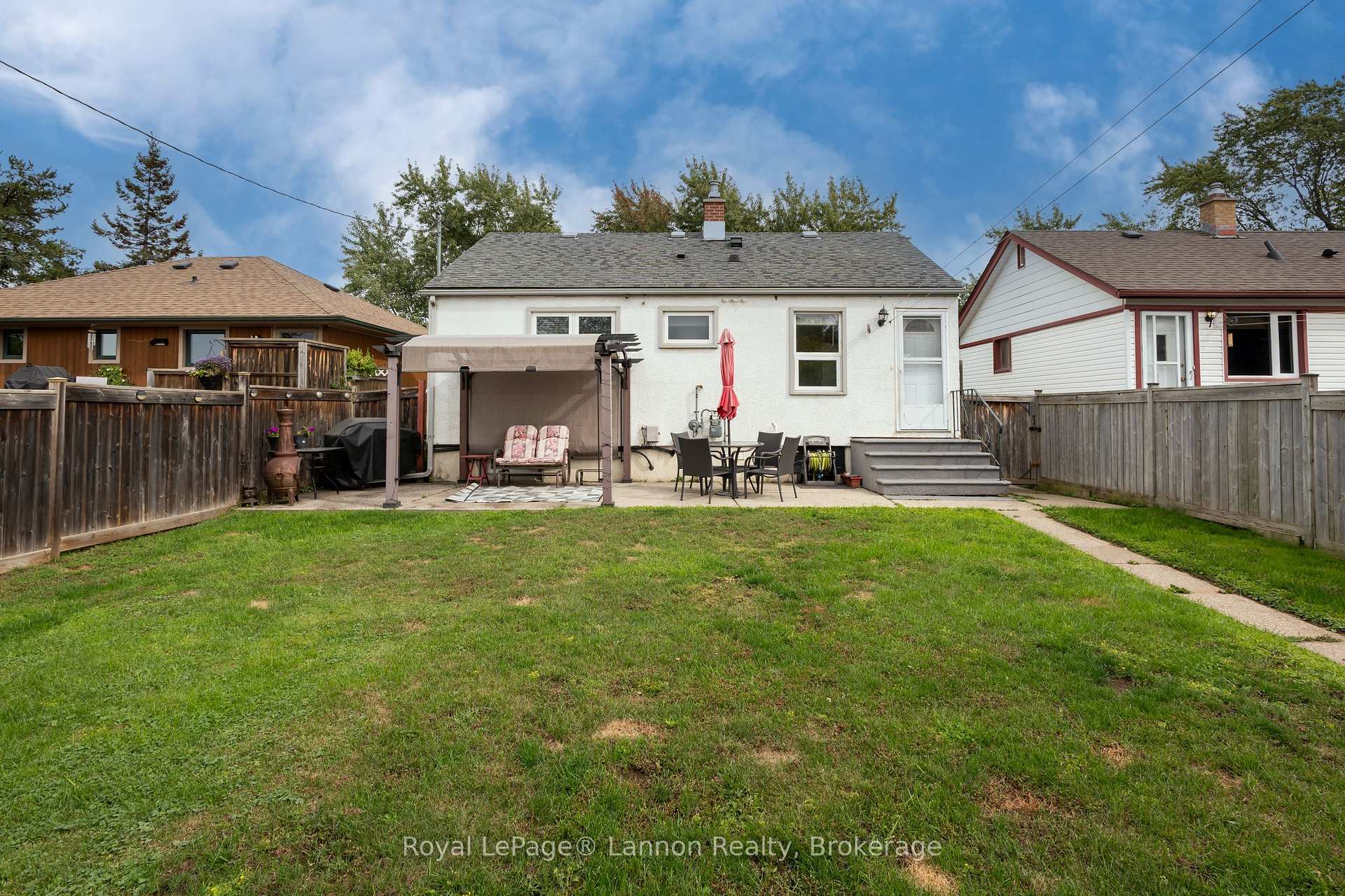 Photo 7 of 859 Syndicate Avenue N, Thunder Bay, McKeller Park — HOMEH