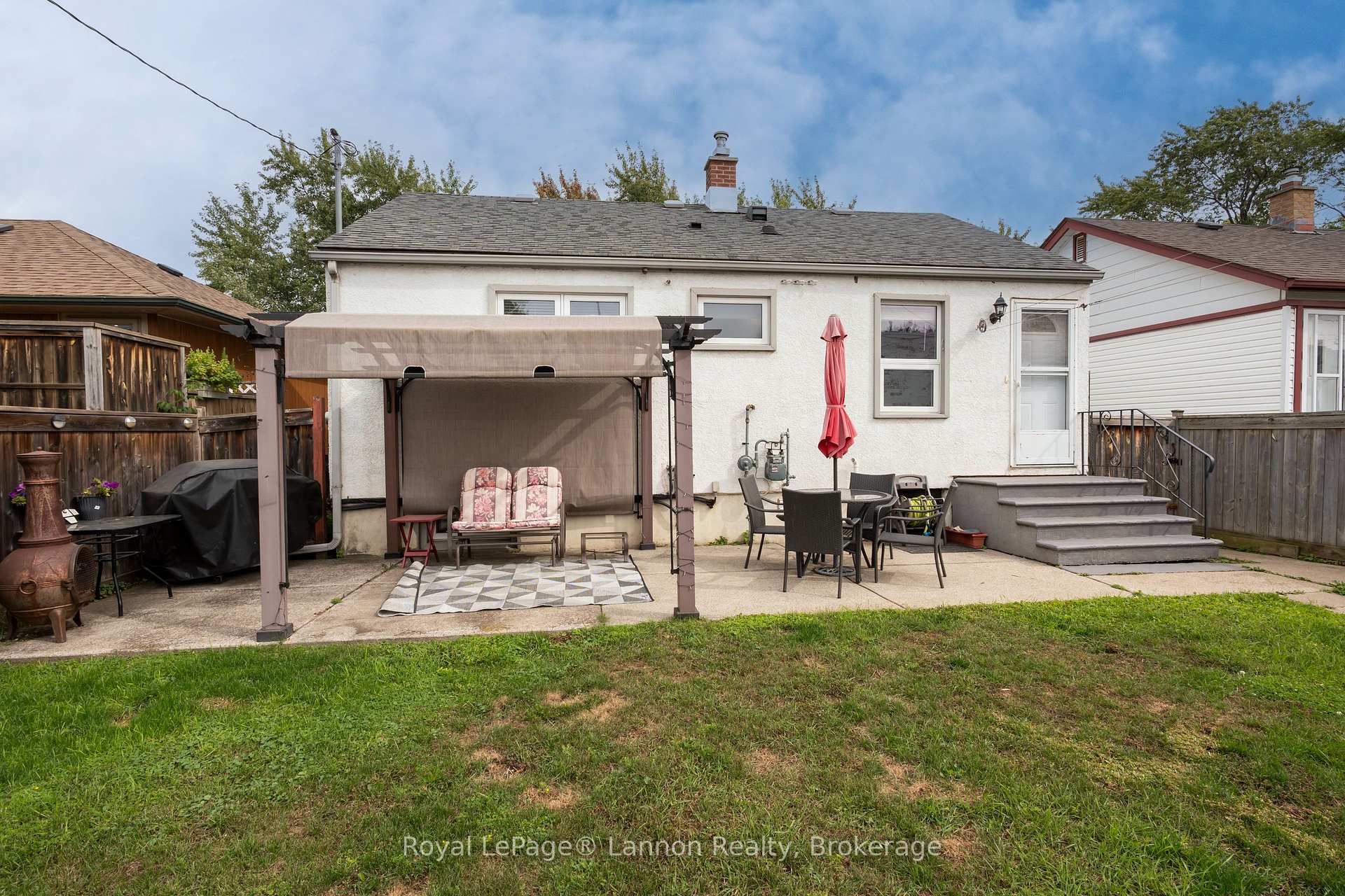 Photo 8 of 859 Syndicate Avenue N, Thunder Bay, McKeller Park — HOMEH