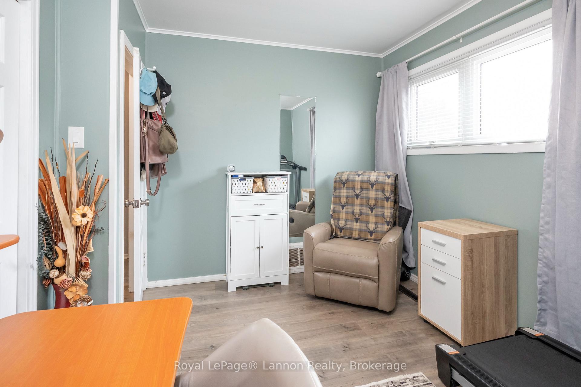 Photo 24 of 859 Syndicate Avenue N, Thunder Bay, McKeller Park — HOMEH