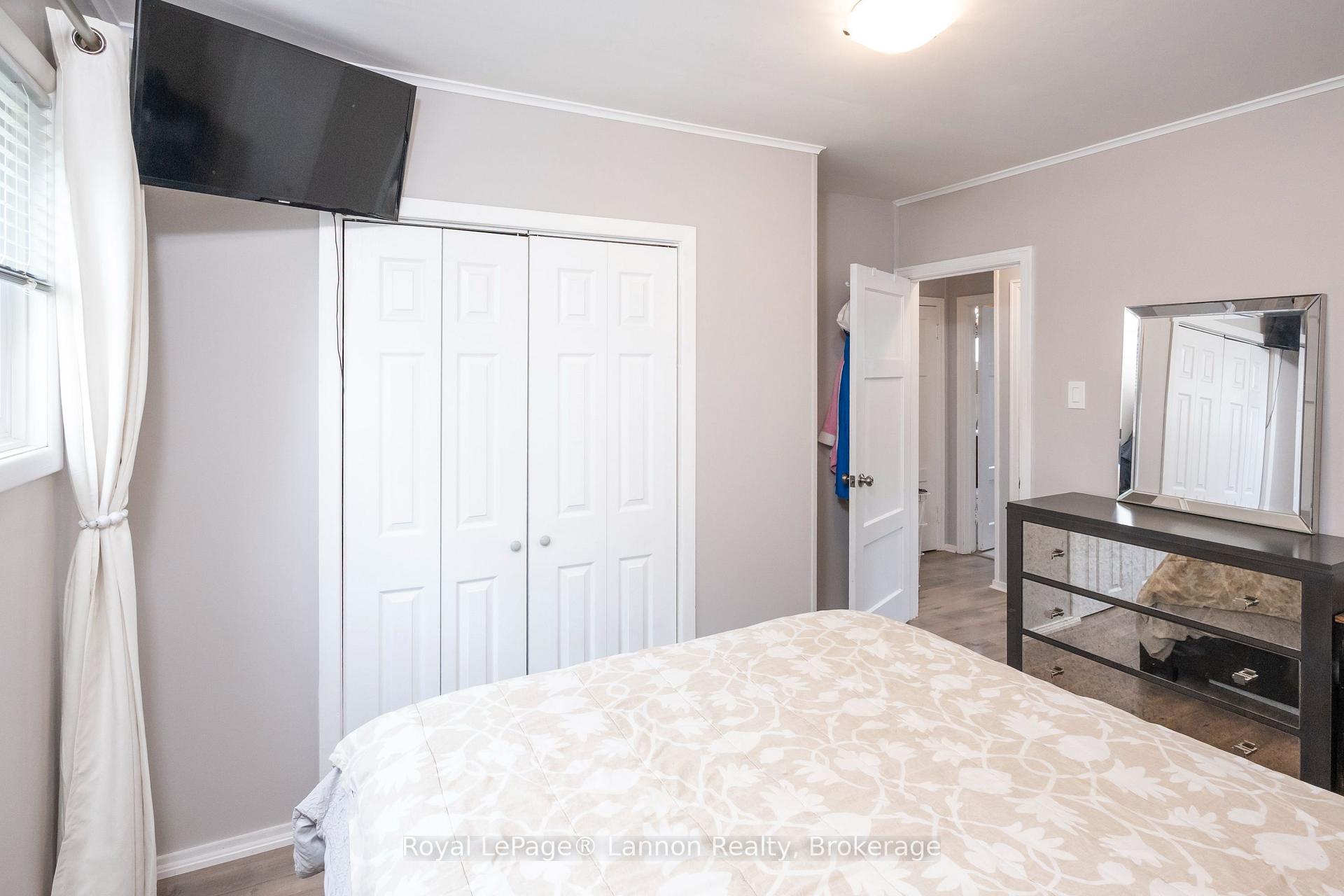 Photo 30 of 859 Syndicate Avenue N, Thunder Bay, McKeller Park — HOMEH
