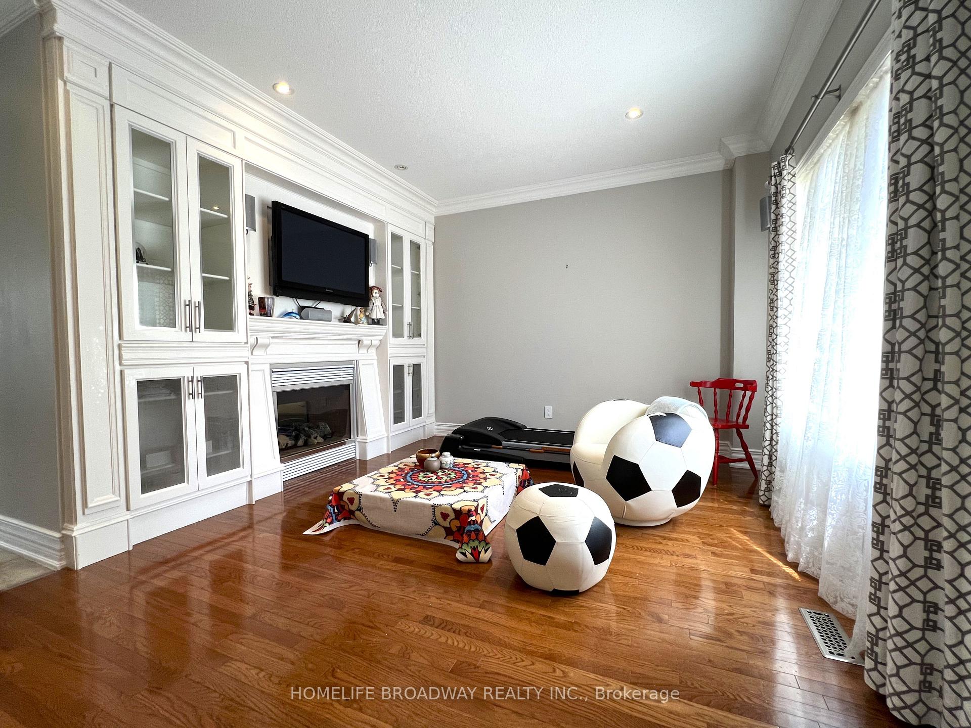 Photo 7 of 31 Harper Hill Road, Markham, Angus Glen — HOMEH