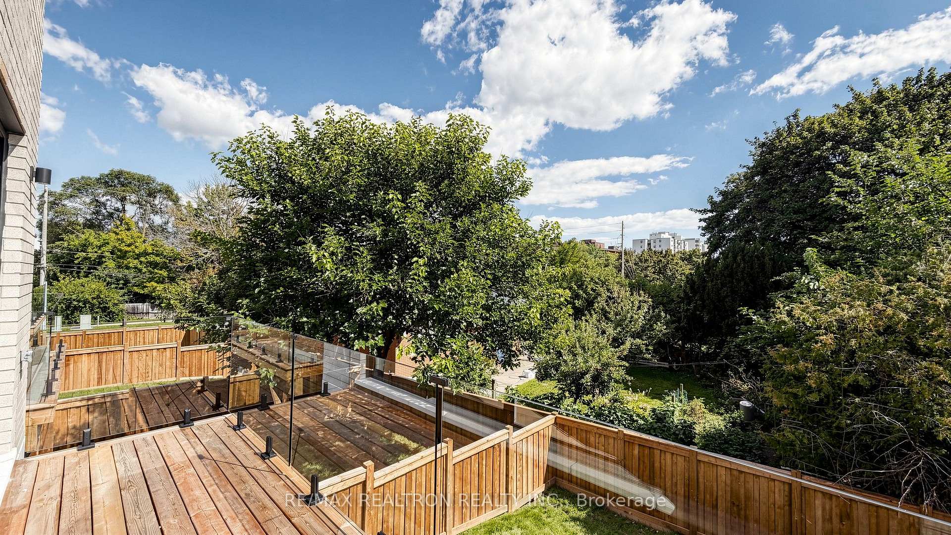 Photo 30 of 132 Dunbar Road, Mississauga, Cooksville — HOMEH