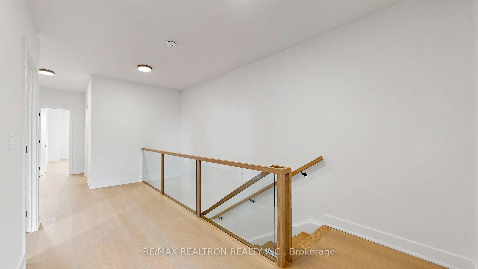 Photo 57 of 132 Dunbar Road, Mississauga, Cooksville — HOMEH