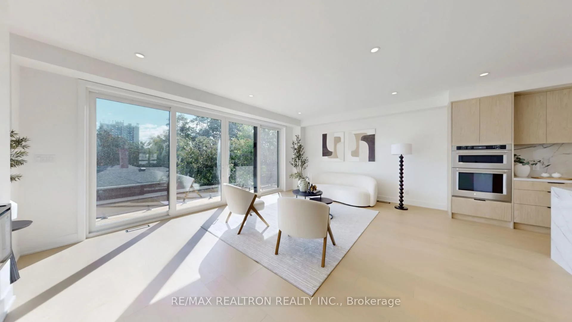 Photo 6 of 132 Dunbar Road, Mississauga, Cooksville — HOMEH