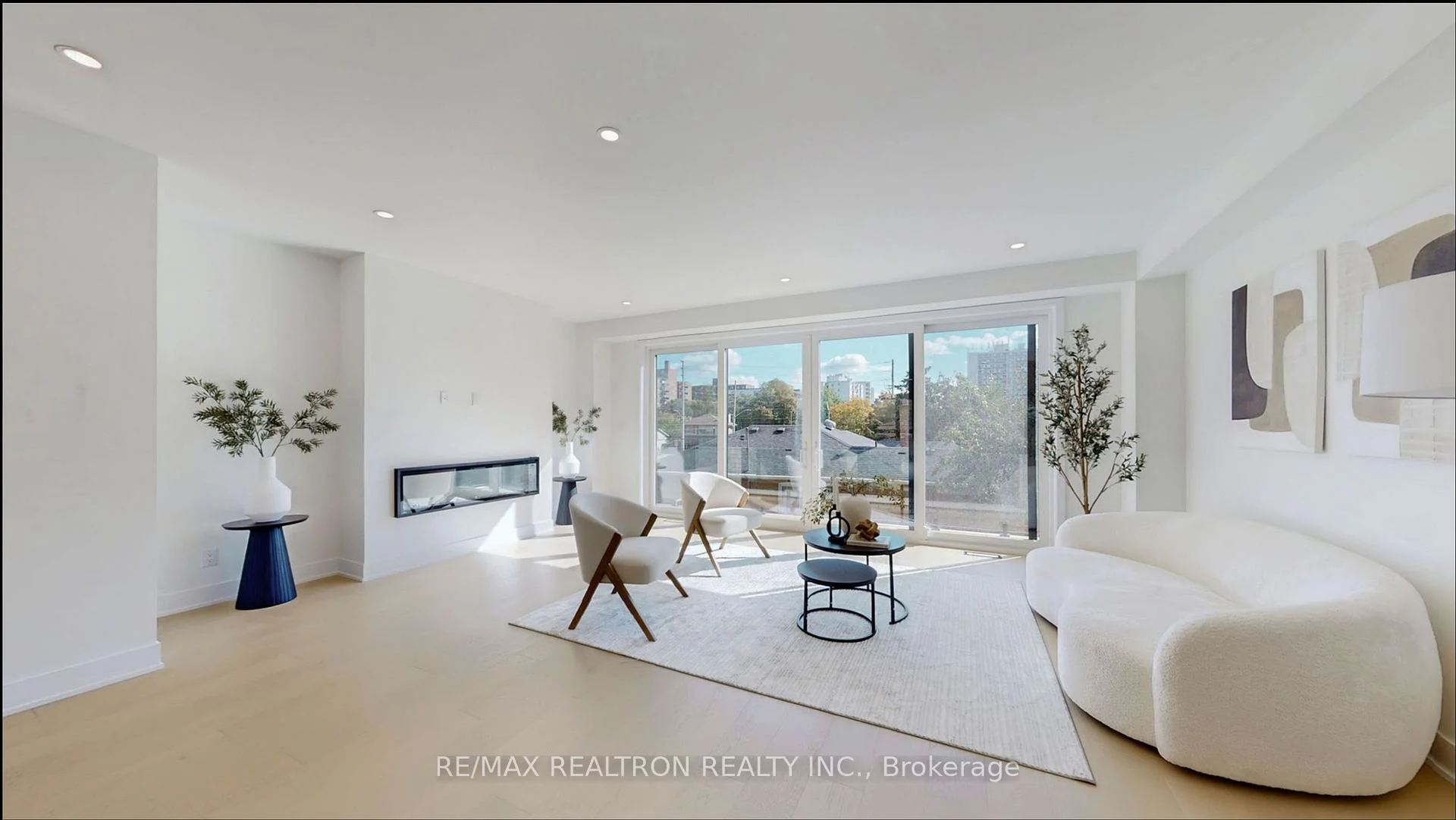 Photo 8 of 132 Dunbar Road, Mississauga, Cooksville — HOMEH