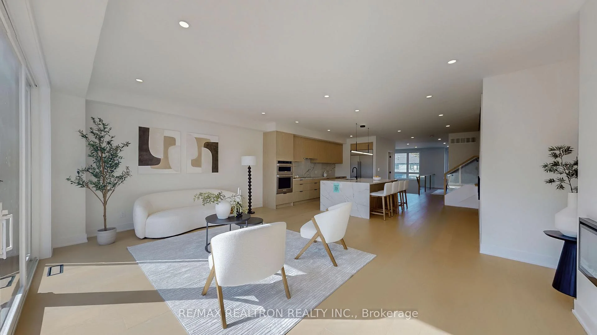Photo 10 of 132 Dunbar Road, Mississauga, Cooksville — HOMEH