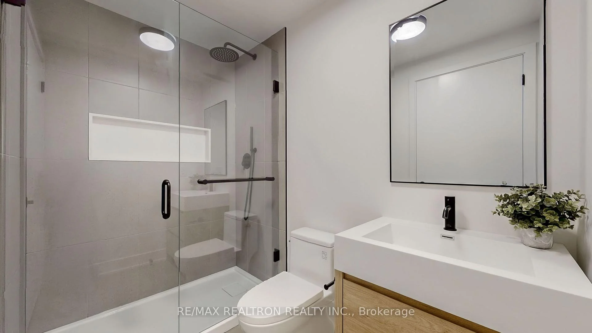 Photo 17 of 132 Dunbar Road, Mississauga, Cooksville — HOMEH