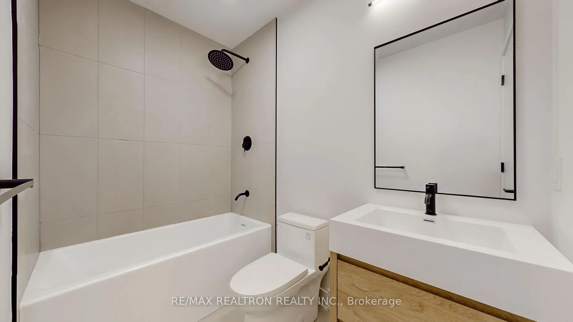 Photo 54 of 132 Dunbar Road, Mississauga, Cooksville — HOMEH