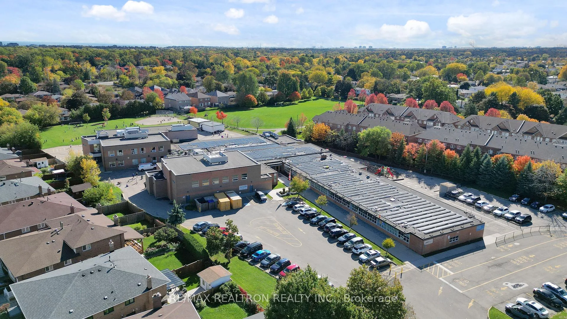 Photo 87 of 132 Dunbar Road, Mississauga, Cooksville — HOMEH