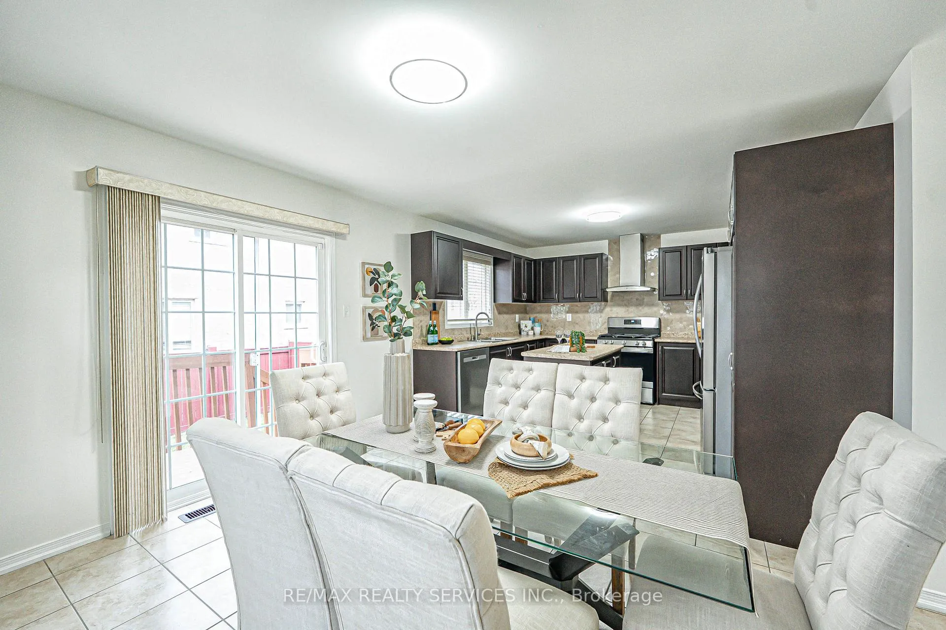 Photo 14 of 9 Delport Close, Brampton, Bram East — HOMEH