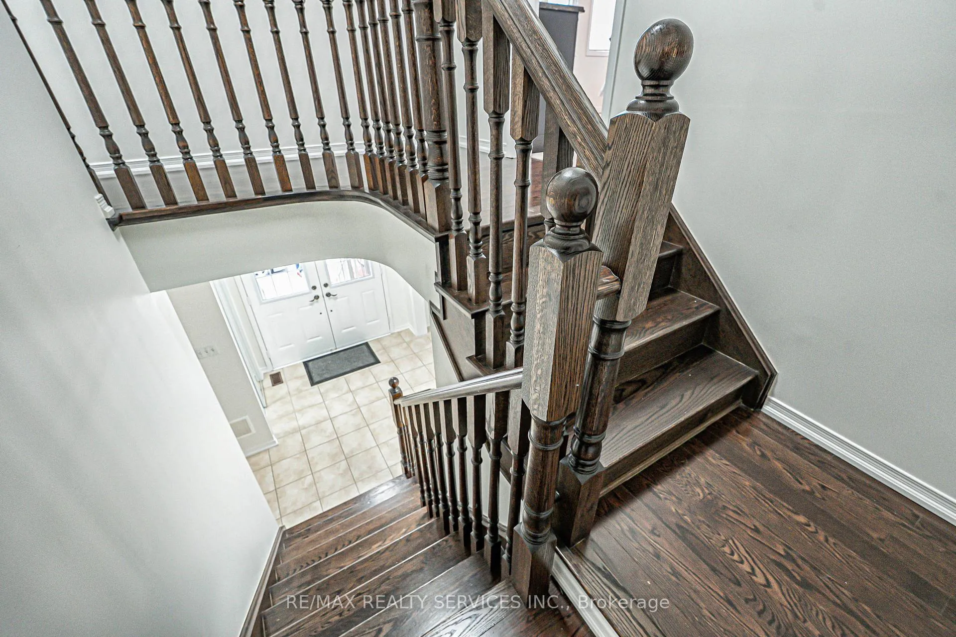 Photo 21 of 9 Delport Close, Brampton, Bram East — HOMEH