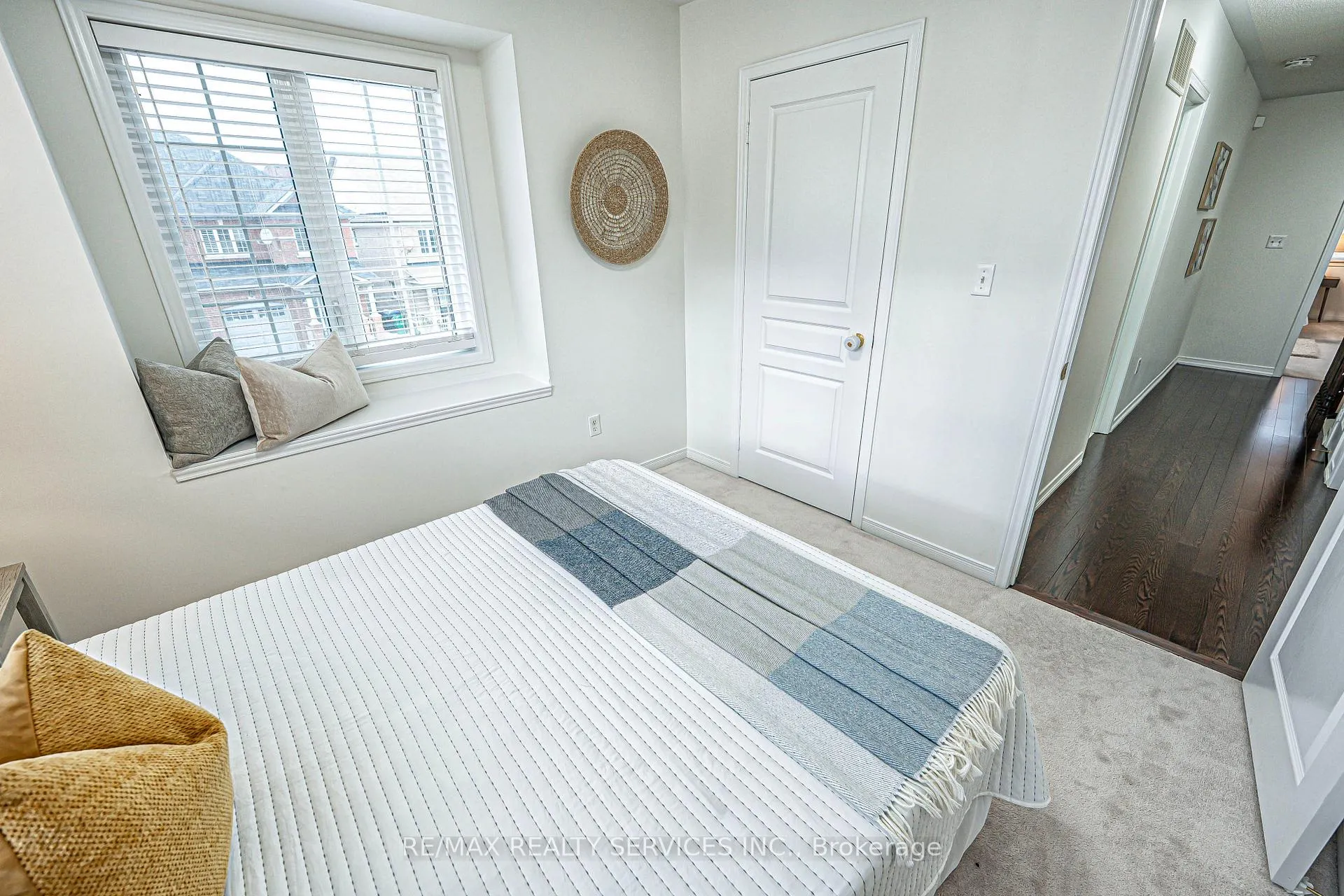 Photo 30 of 9 Delport Close, Brampton, Bram East — HOMEH